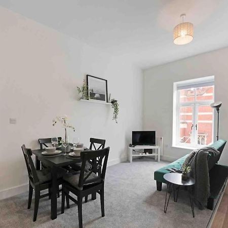 Town Center Apartment In Bishops Stortford Birchanger Kültér fotó