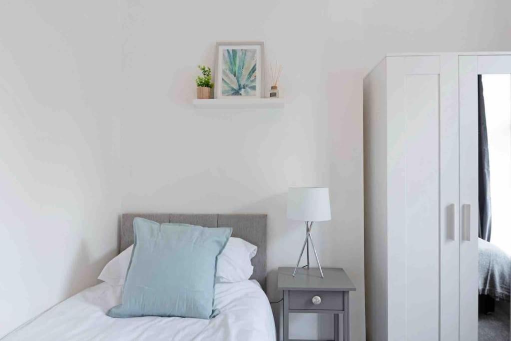 Town Center Apartment In Bishops Stortford Birchanger Kültér fotó