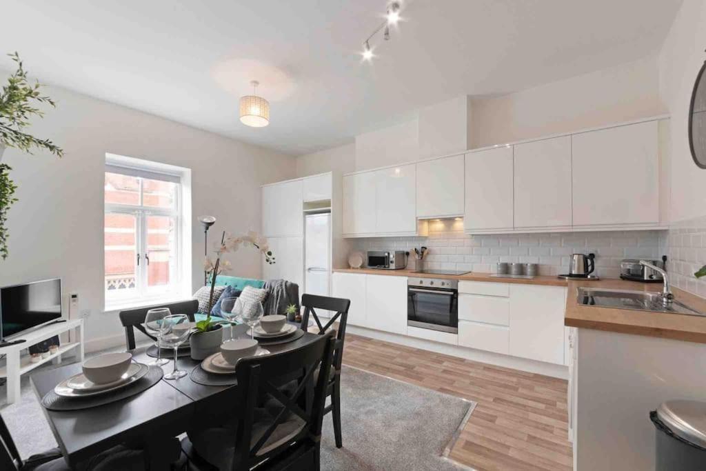 Town Center Apartment In Bishops Stortford Birchanger Kültér fotó